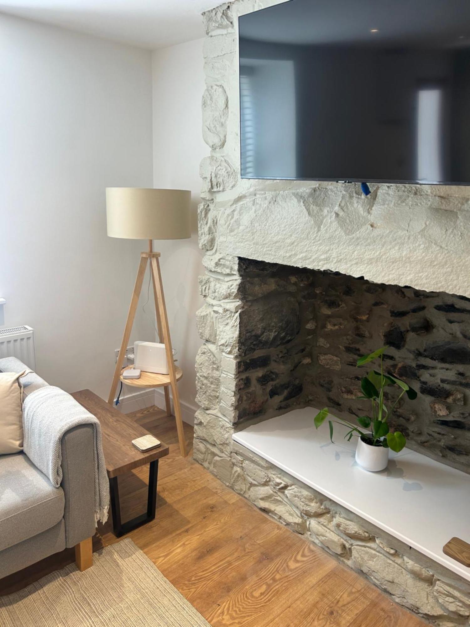 Cosy Modern Miners Cottage Llanllechid Extérieur photo